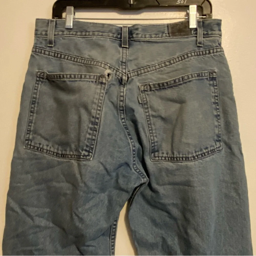Levi’s Silver Tab‎ Men's Blue Jeans Distressed 33X32 Loose Fit Hole Back Pocket
